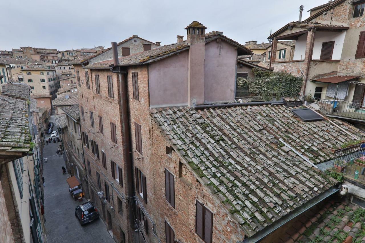 Attilio Camere Siena Esterno foto